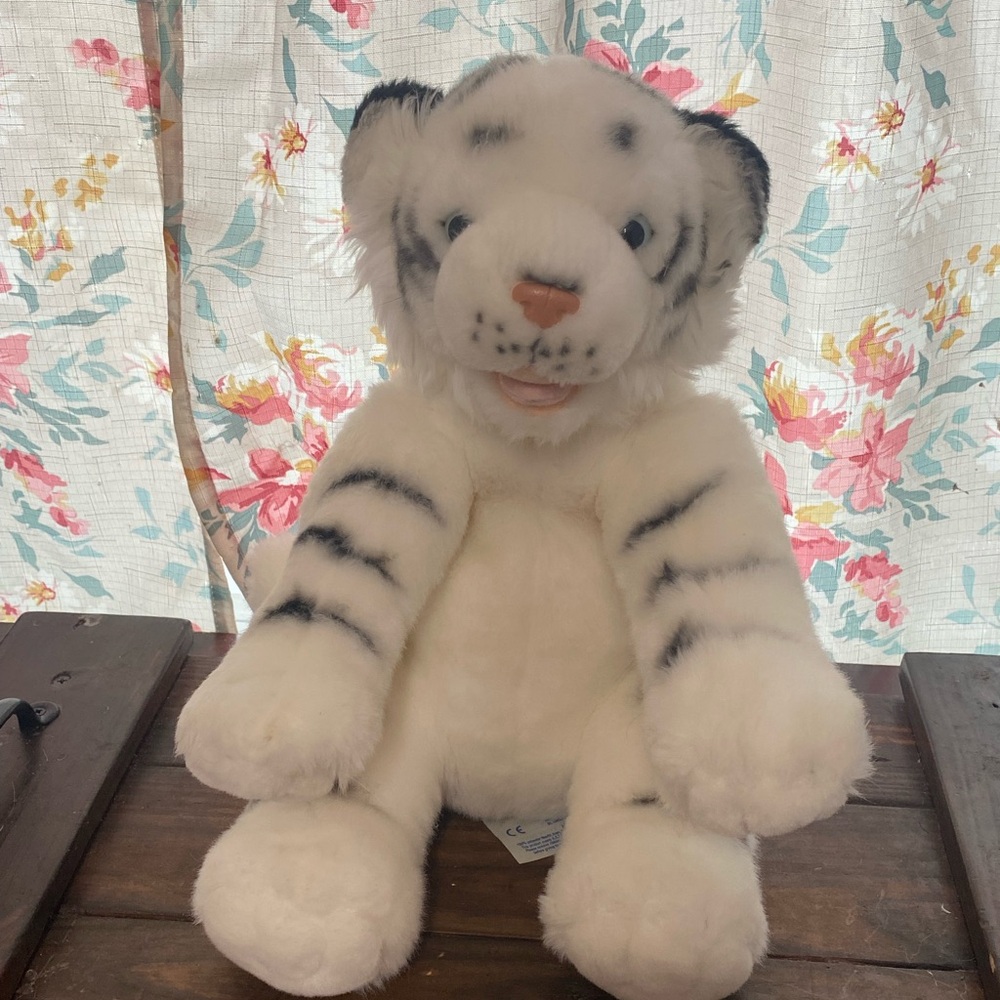 Build-A-Bear Retired 2011 Siberian White Striped Tiger Plush